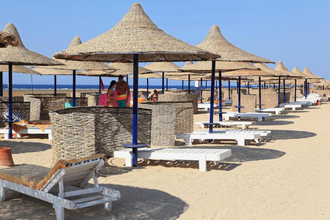 Pensee Royal Garden Beach Resort El Qoseir Exterior foto